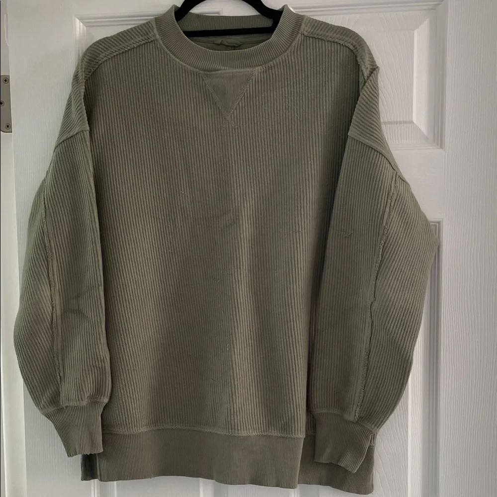 Aerie Women's Olive Crew Neck Worn Sweater size XXS oversized - Picture 1 of 6